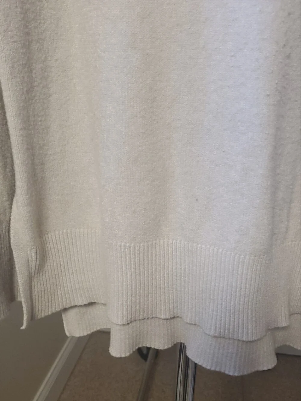 Tahari Cream Crewneck Sweater